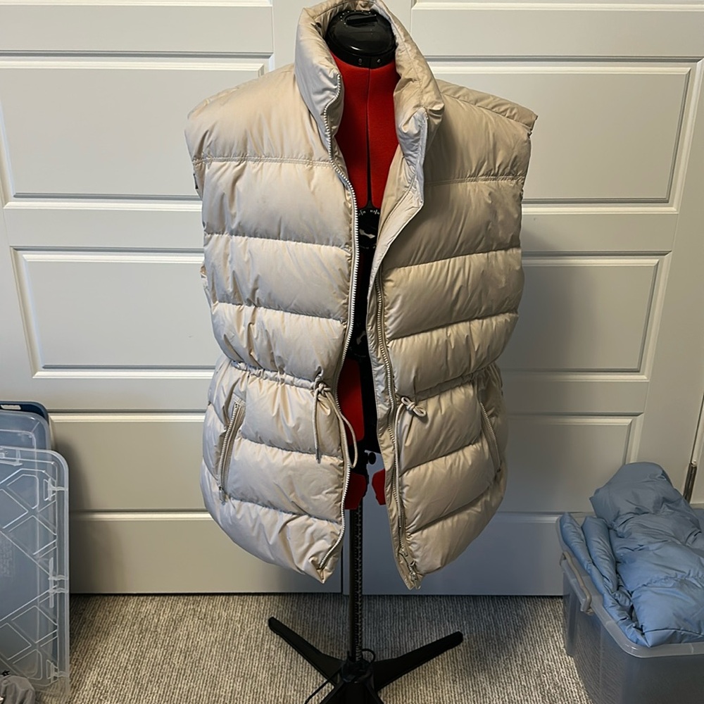 Athleta Women’s long puffer vest